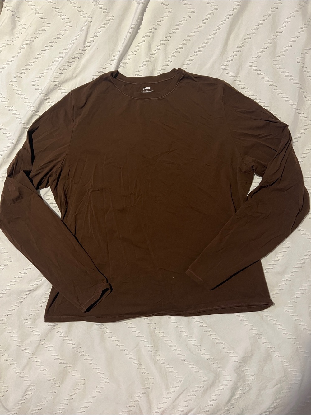 SKIMS Fits Everybody Long-Sleeve Crewneck Top - Chocolate